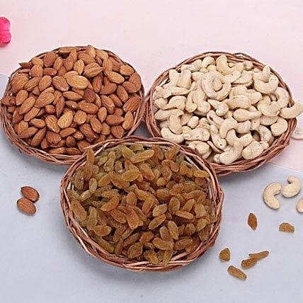 Combo of dry fruits