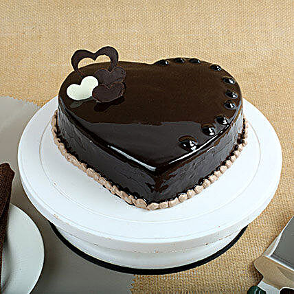 Choco heart cake half kg