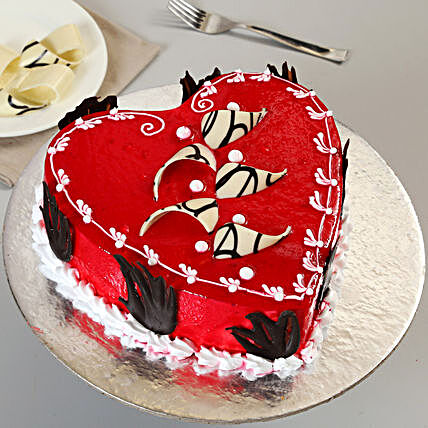 Red heart shape cake 1kg