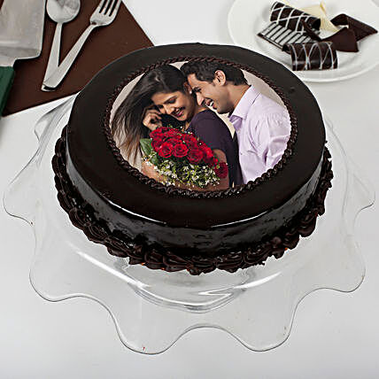 Personalised Round Shape Chocolate Cake:Photo Cakes for Birthday