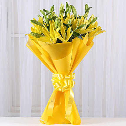 Bunch of 8 yellow asiatic lilies flowers gifts:Ganesh Chaturthi Gifts