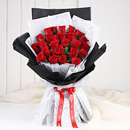 Red Roses Bouquet with Jute Wrap:Designer Flower Bouquet