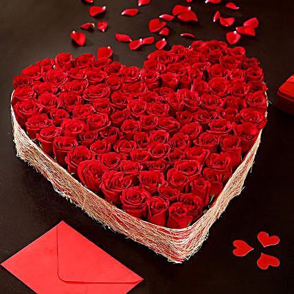 Online Heart Shaped Red Roses Arrangement