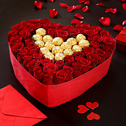 Herat Shaped Red and White Rose Box Online:Heart Shaped Flower Arrangements