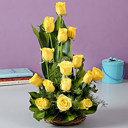 Rose arrangement:Yellow Flowers