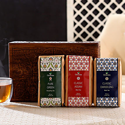 Green Tea in Exclusive Wood Box:Tea Gift Hampers