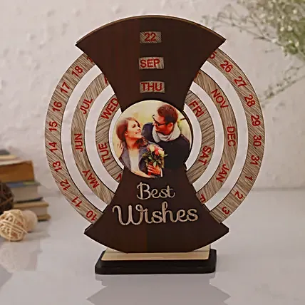 Best Wishes Personalised Calendar :Bestseller Personalised Gifts