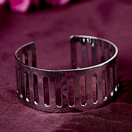 Simple Arm Cuff Bracelet Online:Gifts to Jamnagar