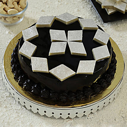 cake with kaju katli toppings:Fusion Cakes