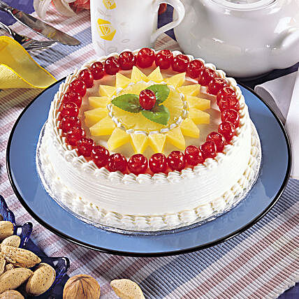 Delicate Pineapple Cream Cake:Pineapple Cakes for Valentine's Day