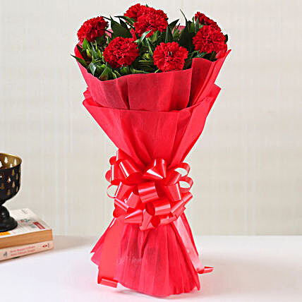 Online Ravishing Red Carnations