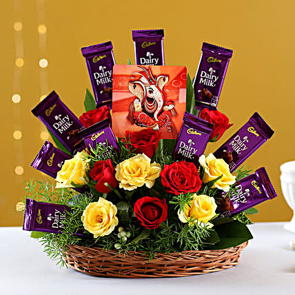 Online  Bouquet With Chocolates And Ganesha Table Top