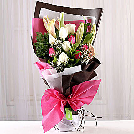 flower bouquet online:Tulip Flower Delivery