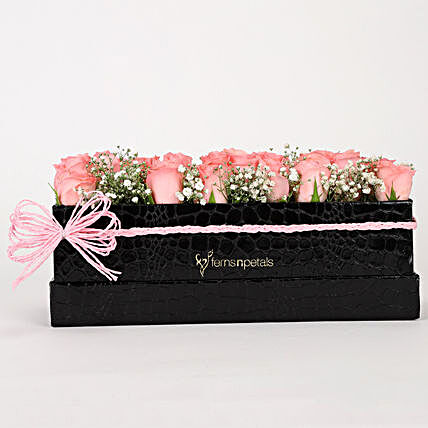 Online Pink Roses Bunch:Flowers In box