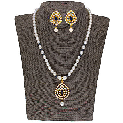 Sri Jagdamba Pearls Traditional Necklace Set