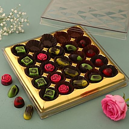 Delectable Truffles N Pralines Box 25 Pcs:Gifts to MG Road Bangalore
