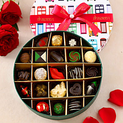 Trendy Chococlate Round Box:Chocolate Delivery
