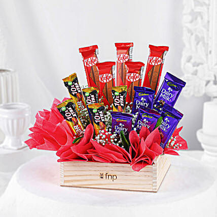 Buy Chocolate Candy Bouquet love to Color Gift Box Online in India 