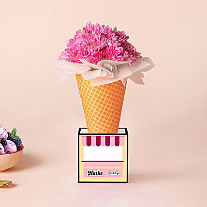 Black Currant Inspired Daisy Bouquet