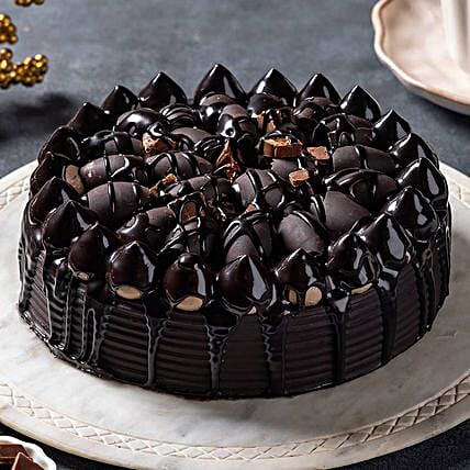 Snicker Chocolate Truffle Cake