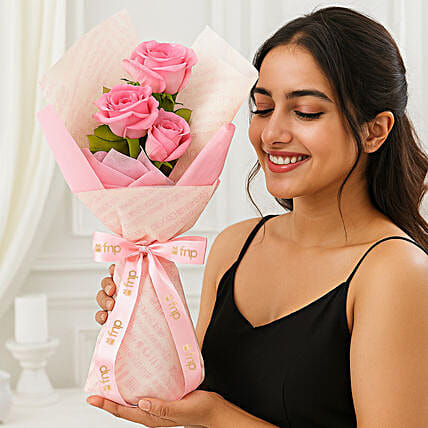 Romantic Pink Rose Arrangement