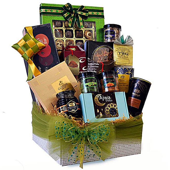 Sadiq Raya Premium Halal Hamper malaysia Gift Sadiq Raya Premium