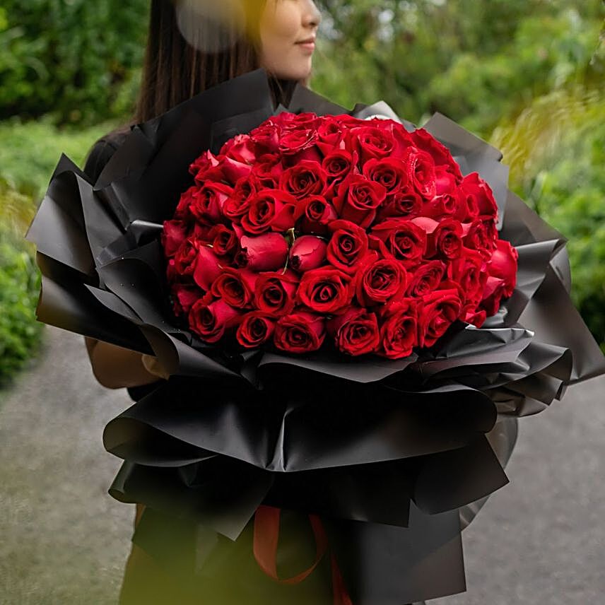 Heavenly Red Roses Beautifully Ties Bouquet:Anniversary Flower Delivery to Malaysia