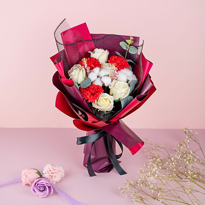 Alluring Carnations And Roses Bouquet:Teachers Day Gifts In Malaysia