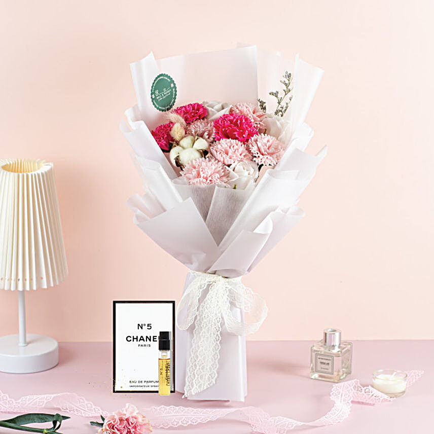 Carnations And Roses Bouquet With Chanel Perfume:Send Carnation Flower to Malaysia