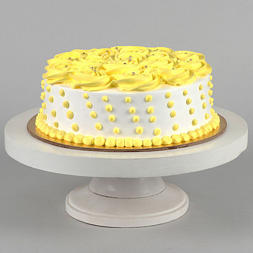 Bright Roses Chocolate Cream Cake Half Kg