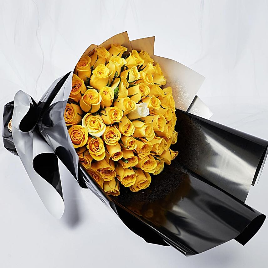 Enticing Yellow White Roses Beautifully Tied Bouquet