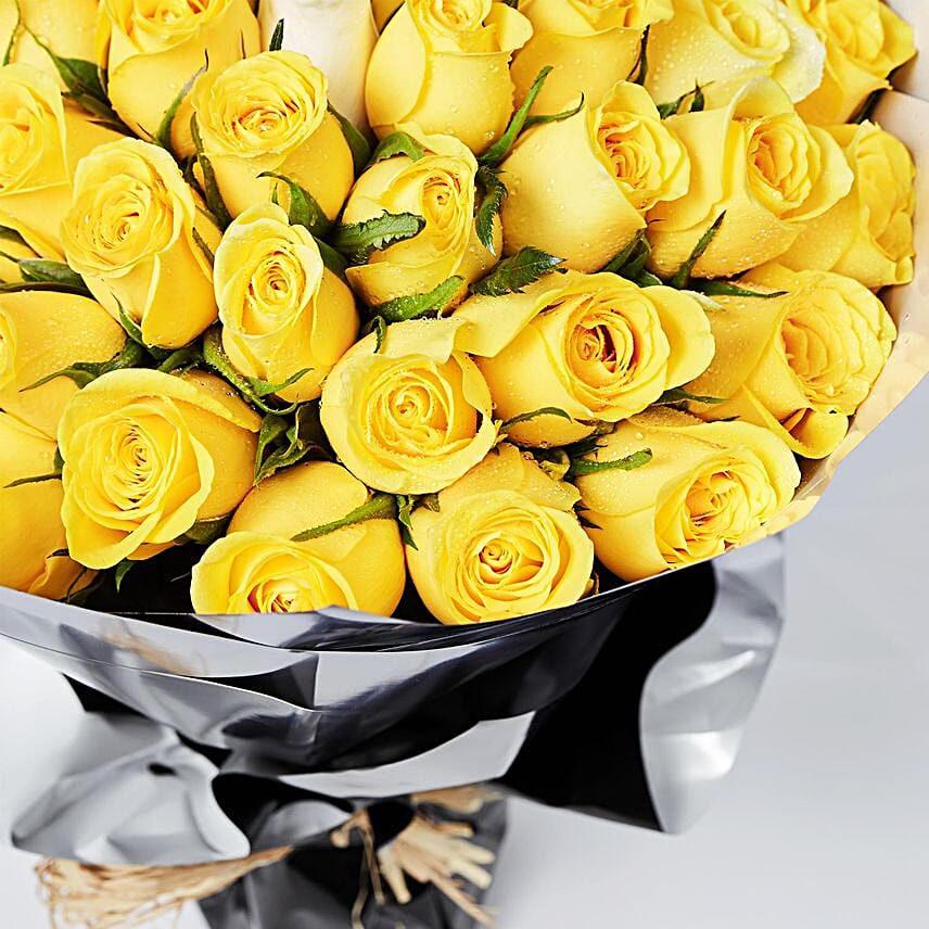 Enticing Yellow White Roses Beautifully Tied Bouquet