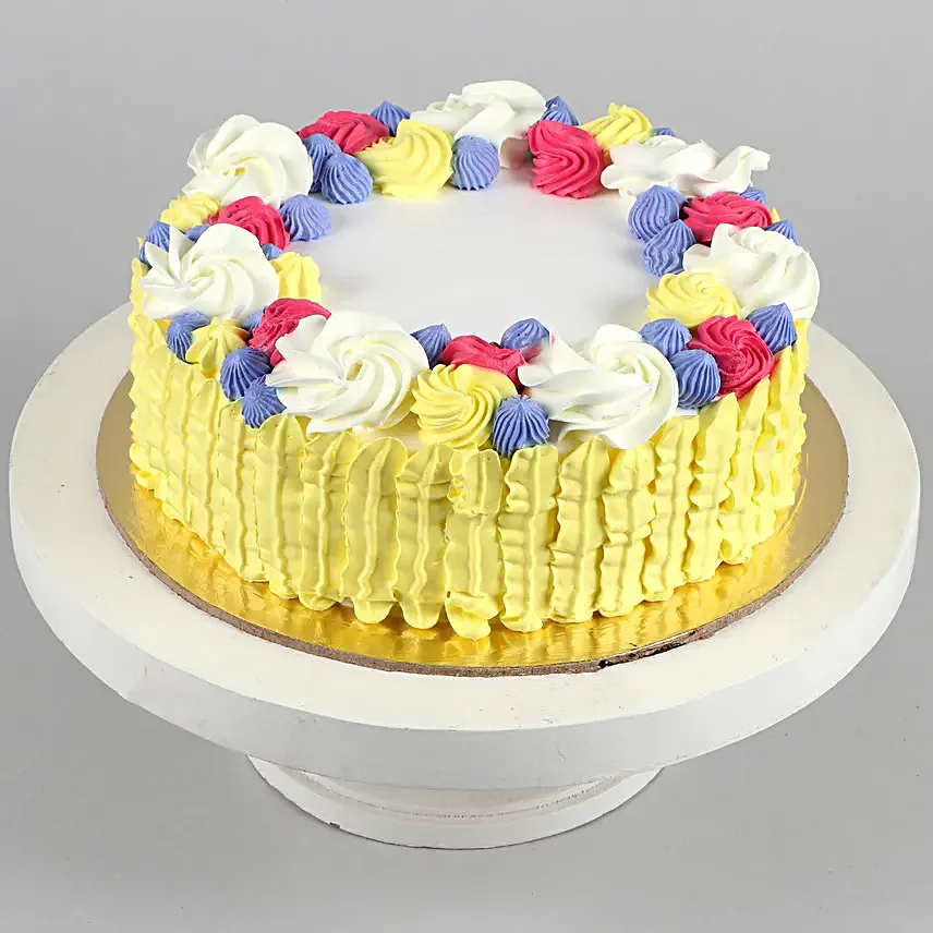 Pastel Love Vanilla Cream Cake Half Kg