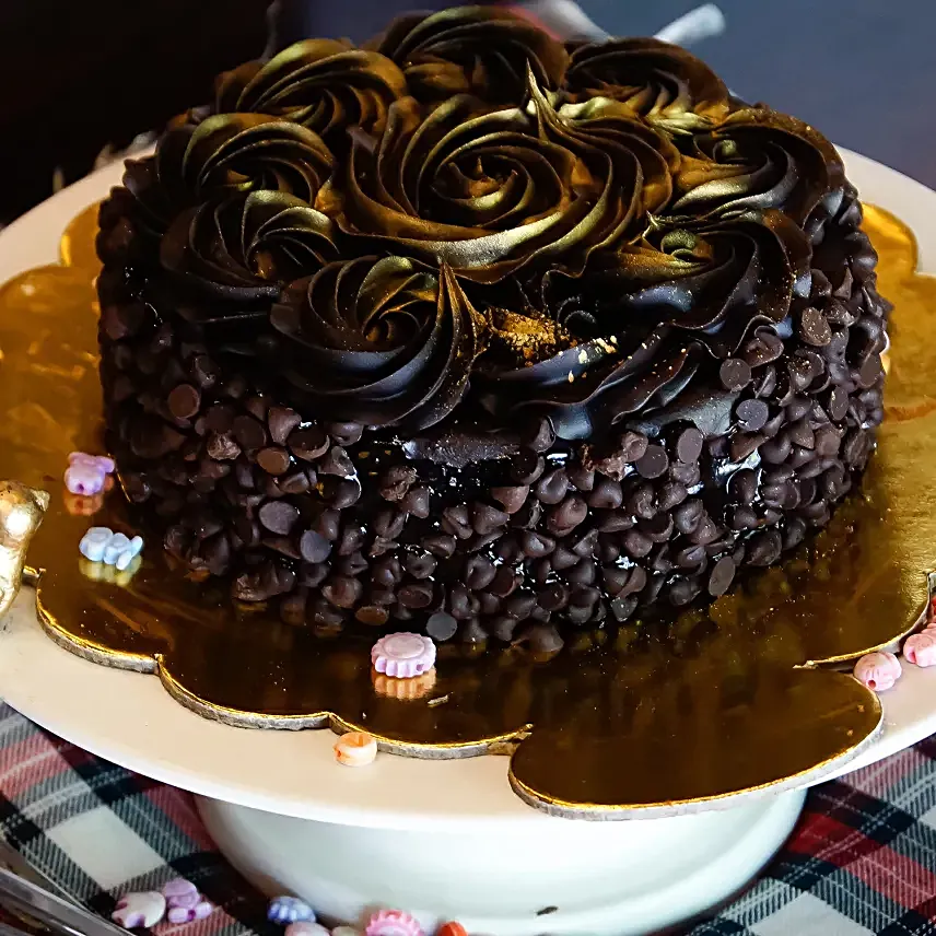 Premium Truffle Designer Cake- Half Kg