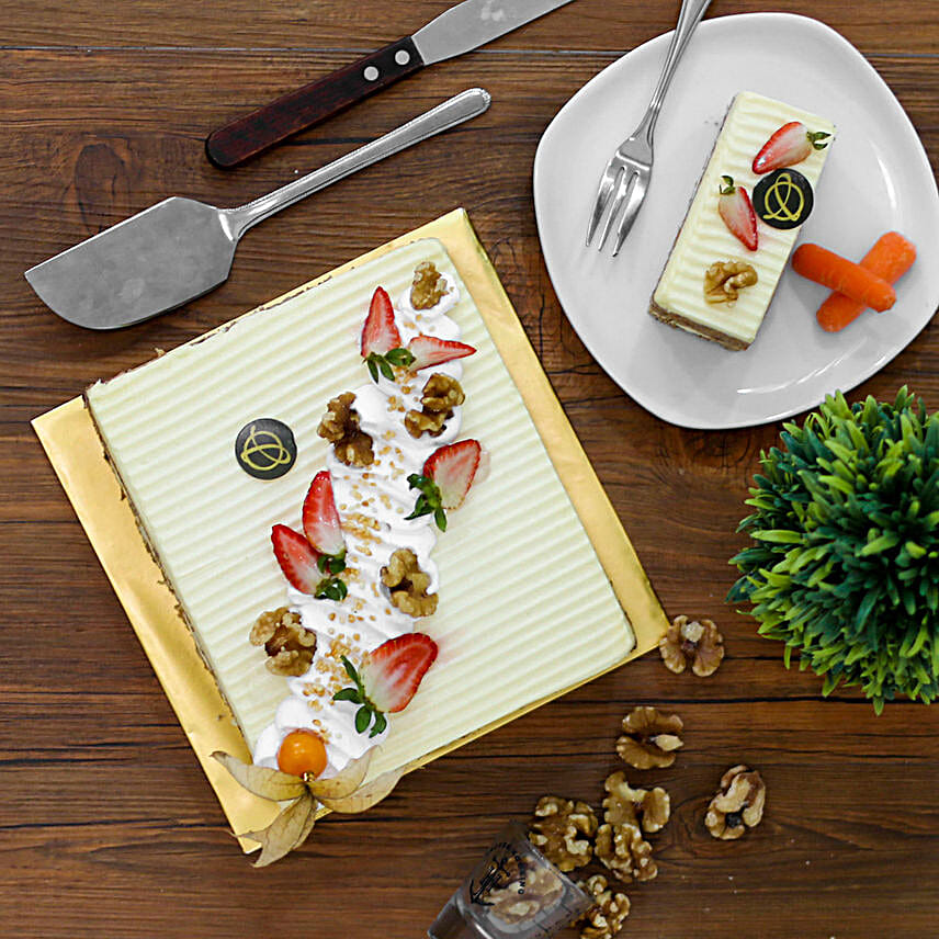 Tempting Carrot Walnut Cake 500g