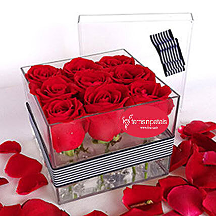 Romantic Roses In A Box