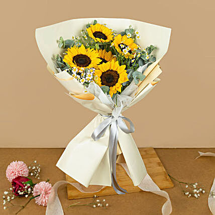 Graceful Sunflower Beautifully Wrapped Bouquet:Thanks Gifts to Malaysia