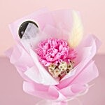 Pinkies Bouquet And Cupcakes