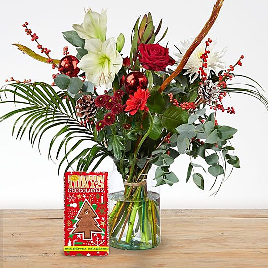 Christmas Bouquet Estelle Medium:Christmas Gift Delivery in Netherlands