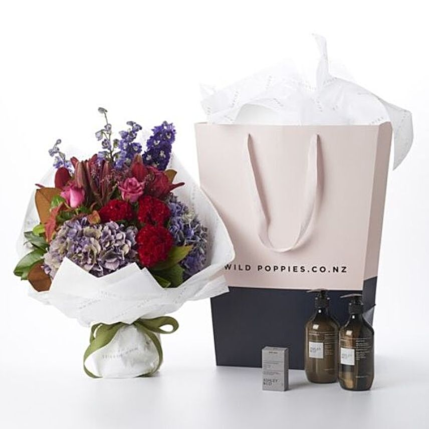 Classic Bouquet Ashley And Co Gift Set
