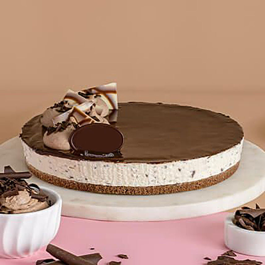 White Cream Chocolate Cake:Send Birthday Cakes to New Zealand
