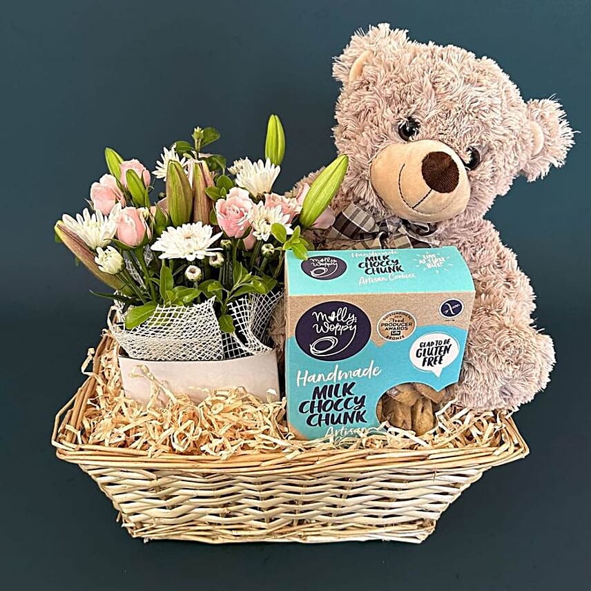 Hello Baby Flower N Gift Hamper