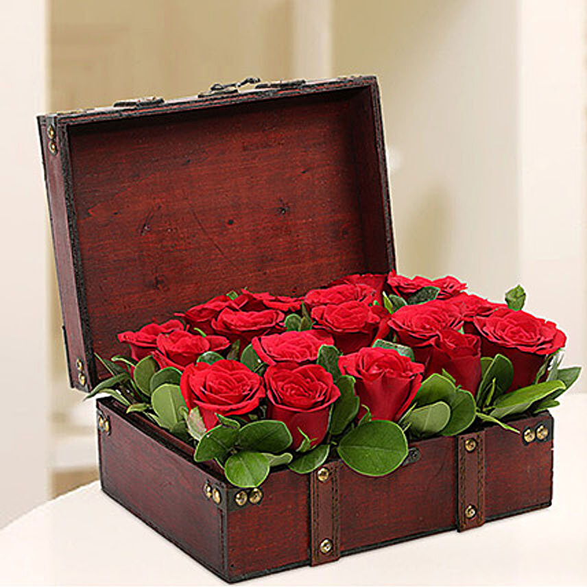 Treasured Roses OM:Rose Day Gift Delivery in Oman