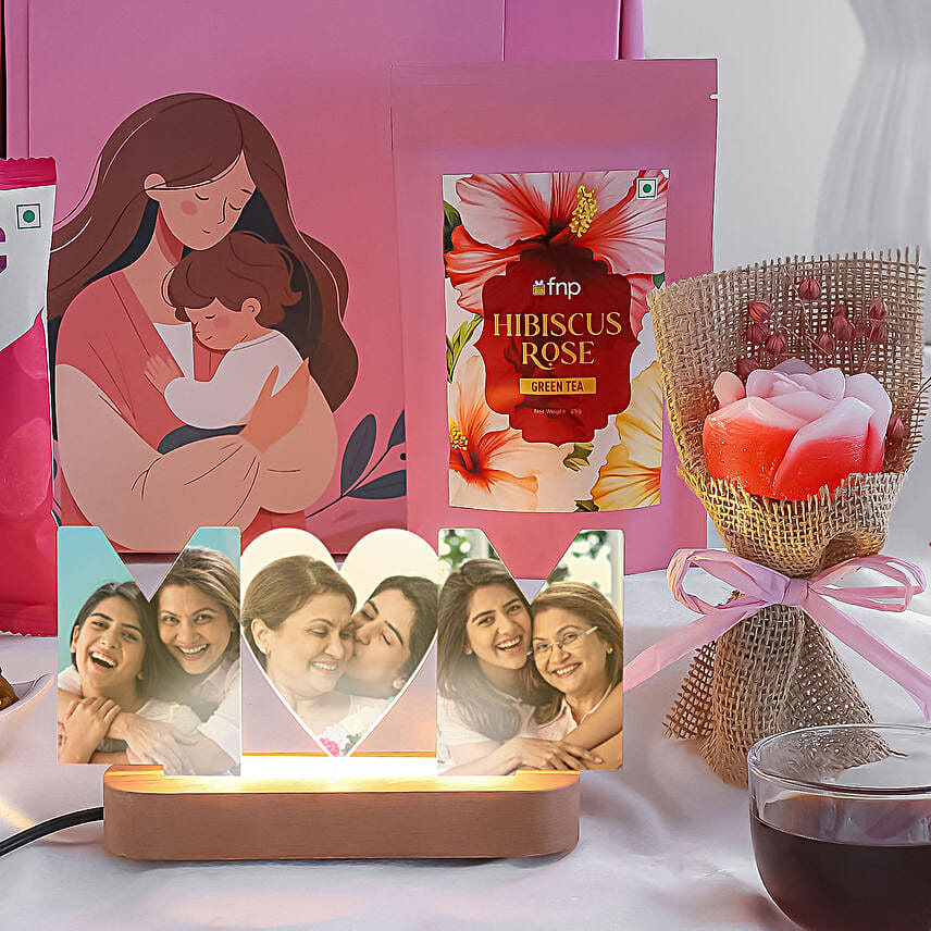 Heartfelt Delight Hamper for Mothers Day