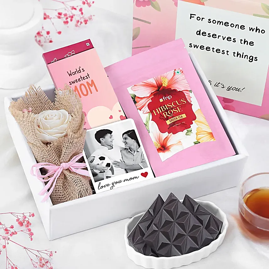 Blissful Treats N Bloom Mothers Day Hamper