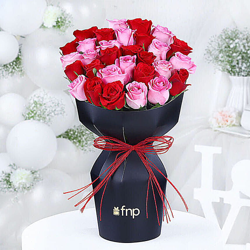 15 Red And 15 Pink Roses Sleeve Bouquet