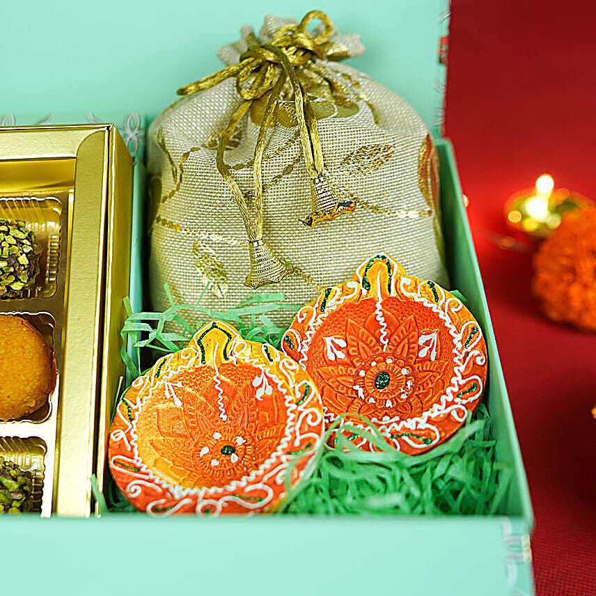 Diwali Hamper With Bites And Diyas