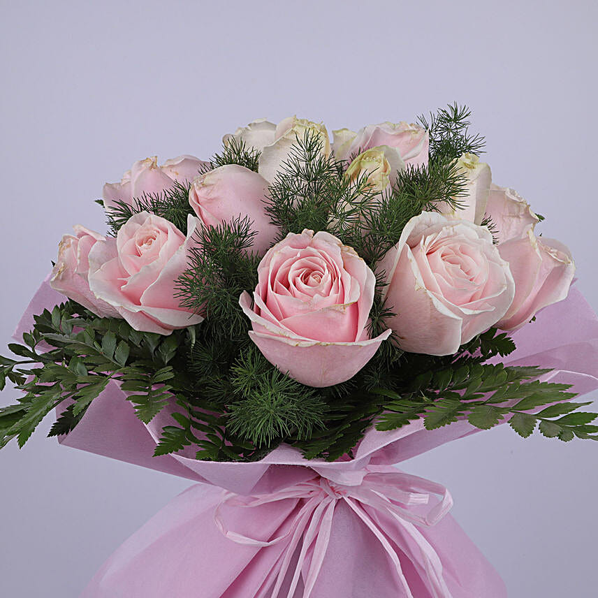 Elegant Bouquet Of Light Pink Roses