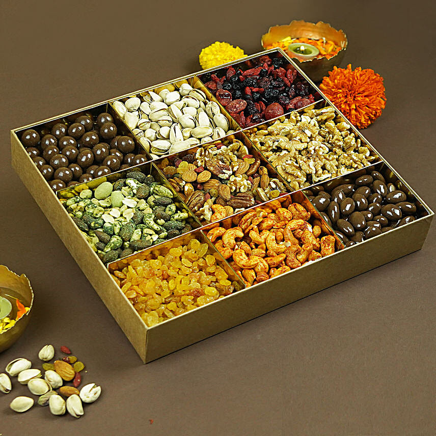 Premium Nuts N Berries Collection Box