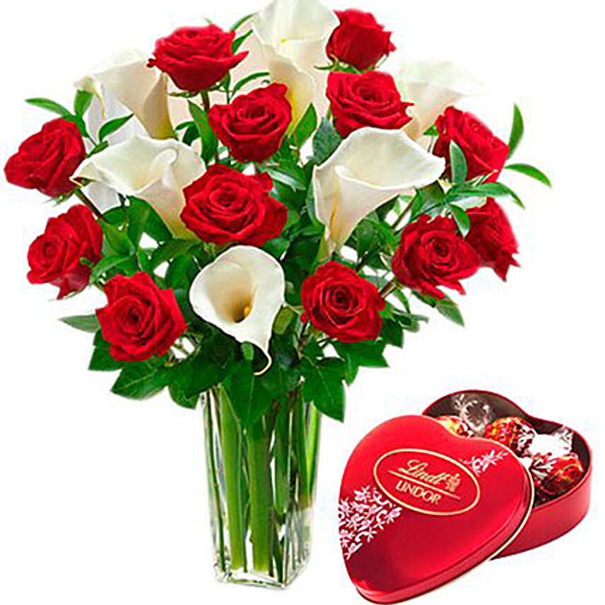 Love Pangs Floral And Chocolatey Combo:Send Valentines Day Roses to Philippines